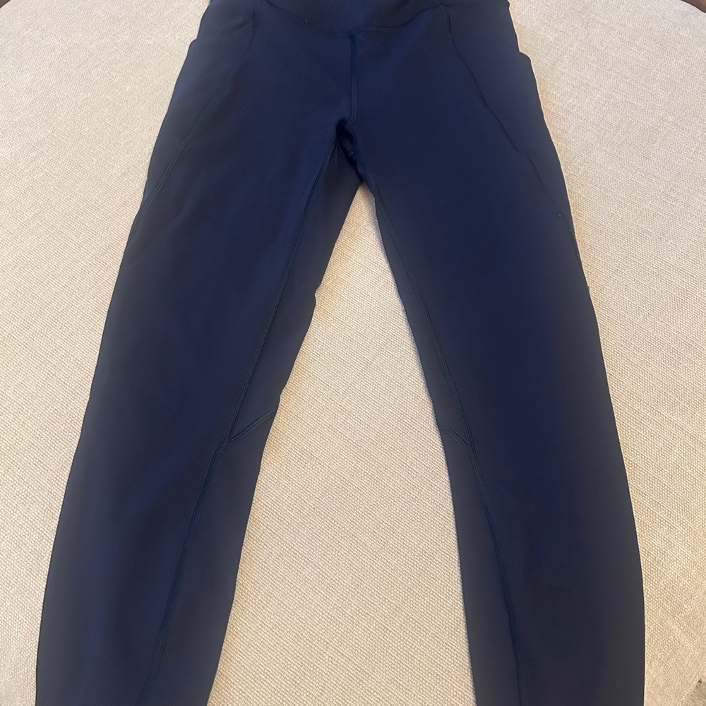 Lululemon Time to Sweat Crop - Size 6
